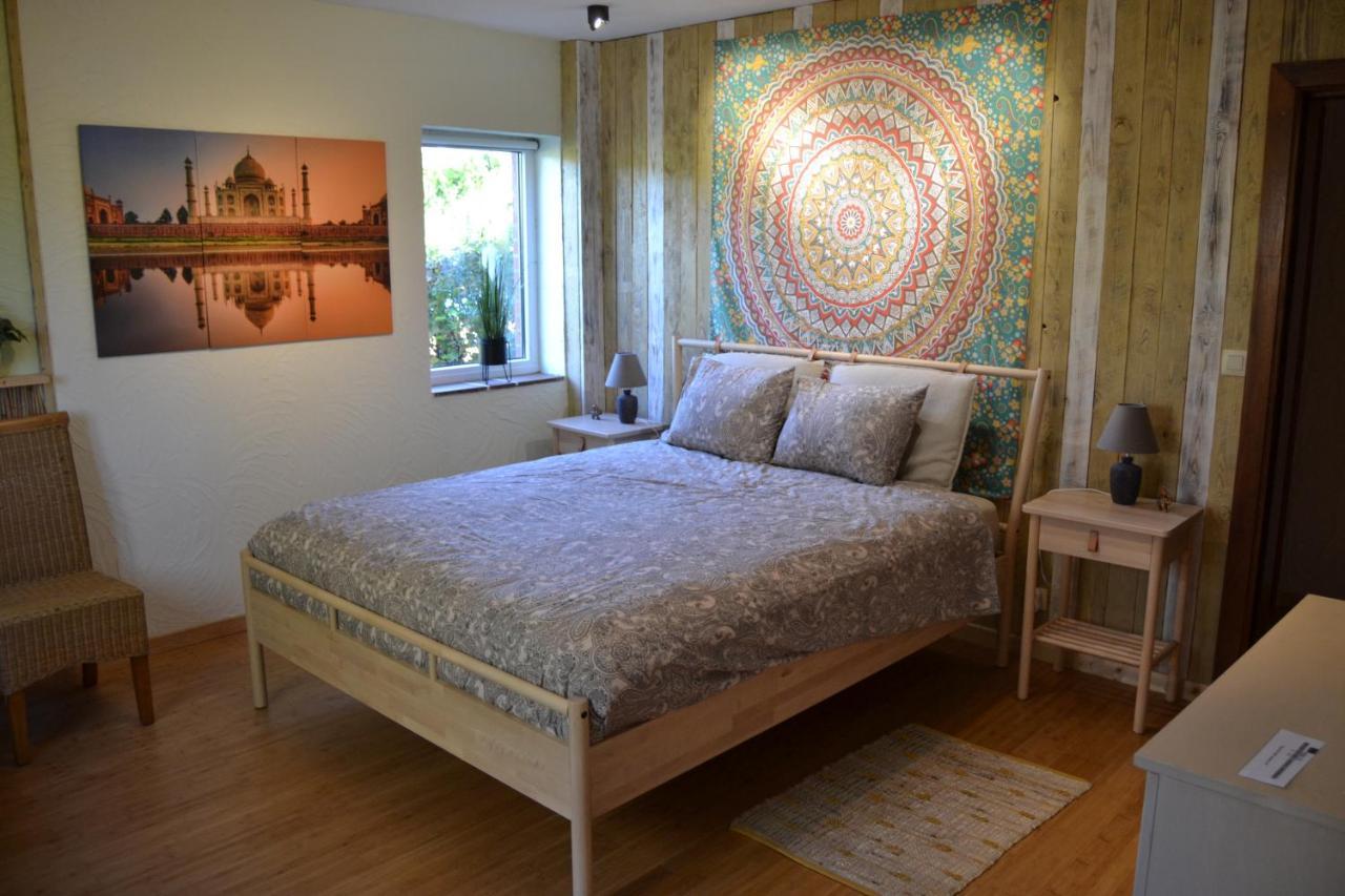 En Chapoisie Bed & Breakfast Ciney Dış mekan fotoğraf